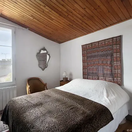 Vakantiehuis Le Clos Du Vieux Porche